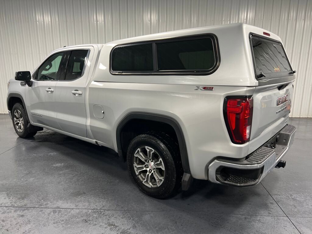 Used 2020 GMC Sierra 1500 SLE w/ SLE Value Package image 3
