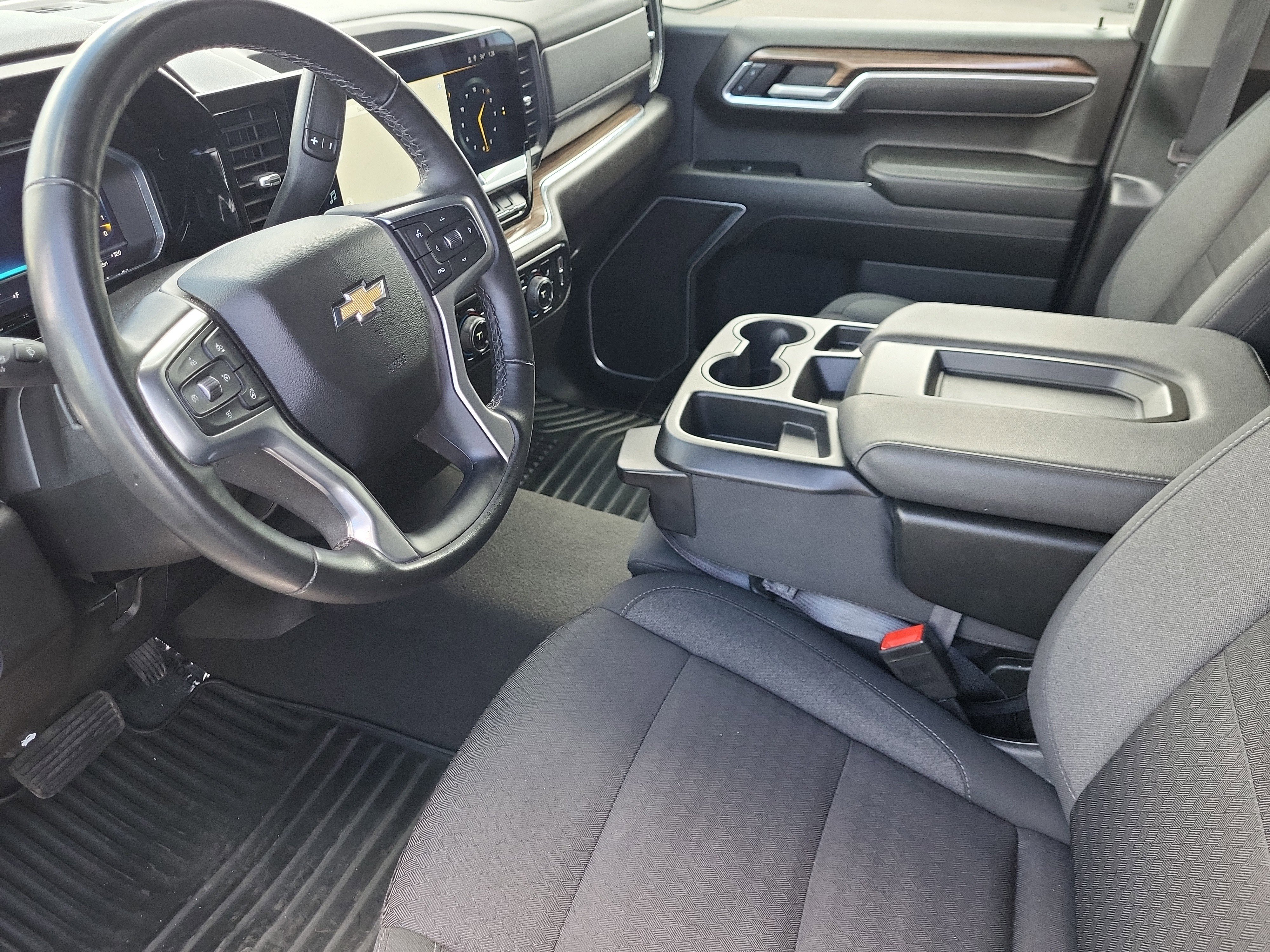 Used 2025 Chevrolet Silverado 1500 LT image 12