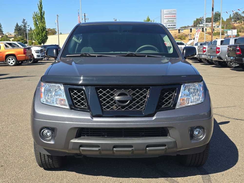 Used 2021 Nissan Frontier SV w/ Midnight Edition Floor Mats AWD/4WD image 8
