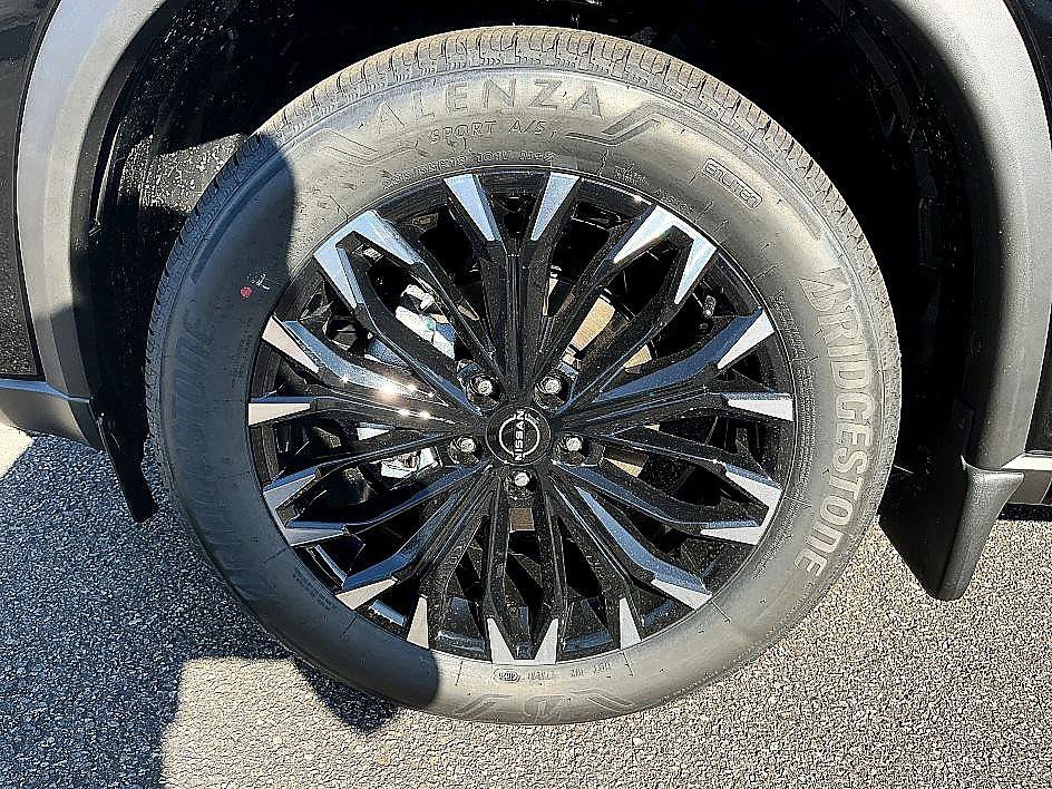 New 2026 Nissan Rogue SV image 8