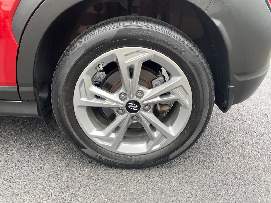 Certified 2023 Hyundai Kona SEL AWD/4WD image 9