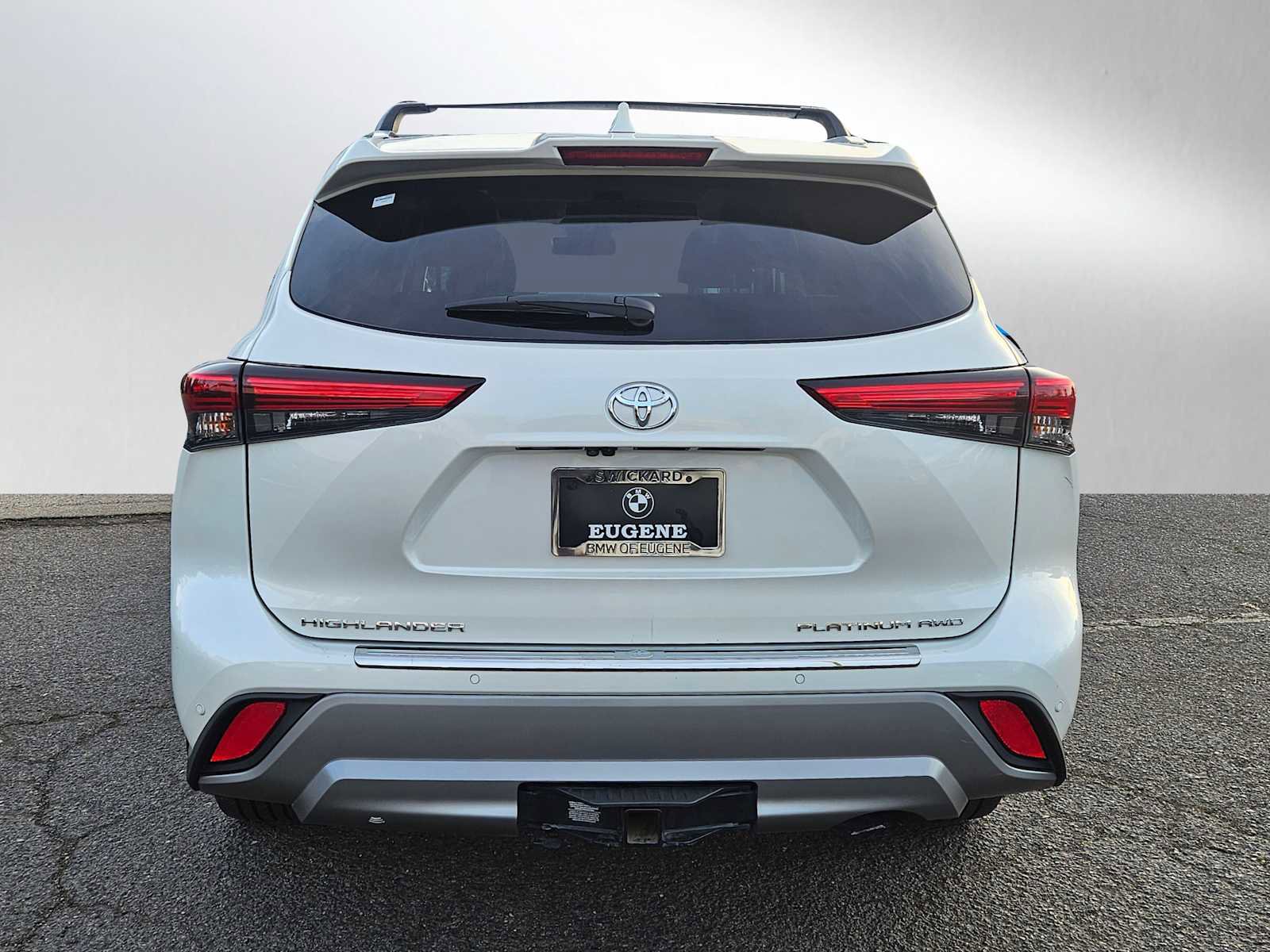 Used 2021 Toyota Highlander Platinum image 4