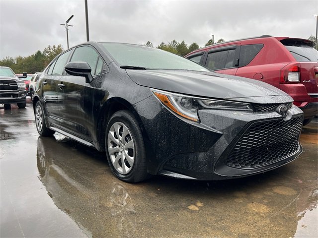 Used 2022 Toyota Corolla LE video 2