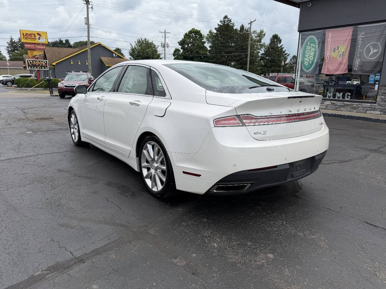 Used 2015 Lincoln MKZ w/ Equipment Group 102A Reserve FWD image 4
