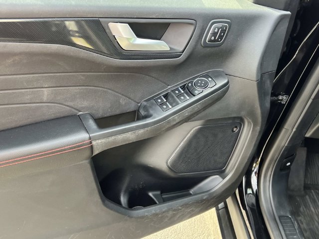 Certified 2023 Ford Escape ST-Line Elite w/ Premium Technology Package AWD/4WD image 16
