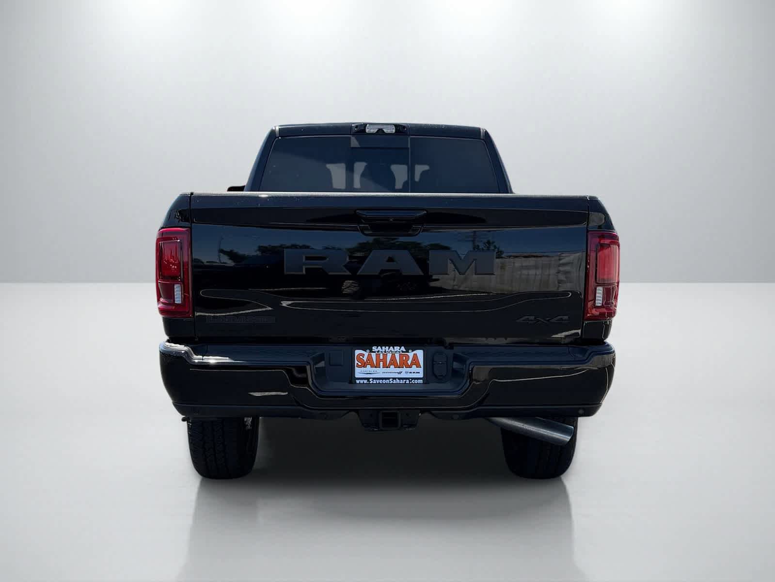 New 2026 RAM 2500 Laramie AWD/4WD image 5