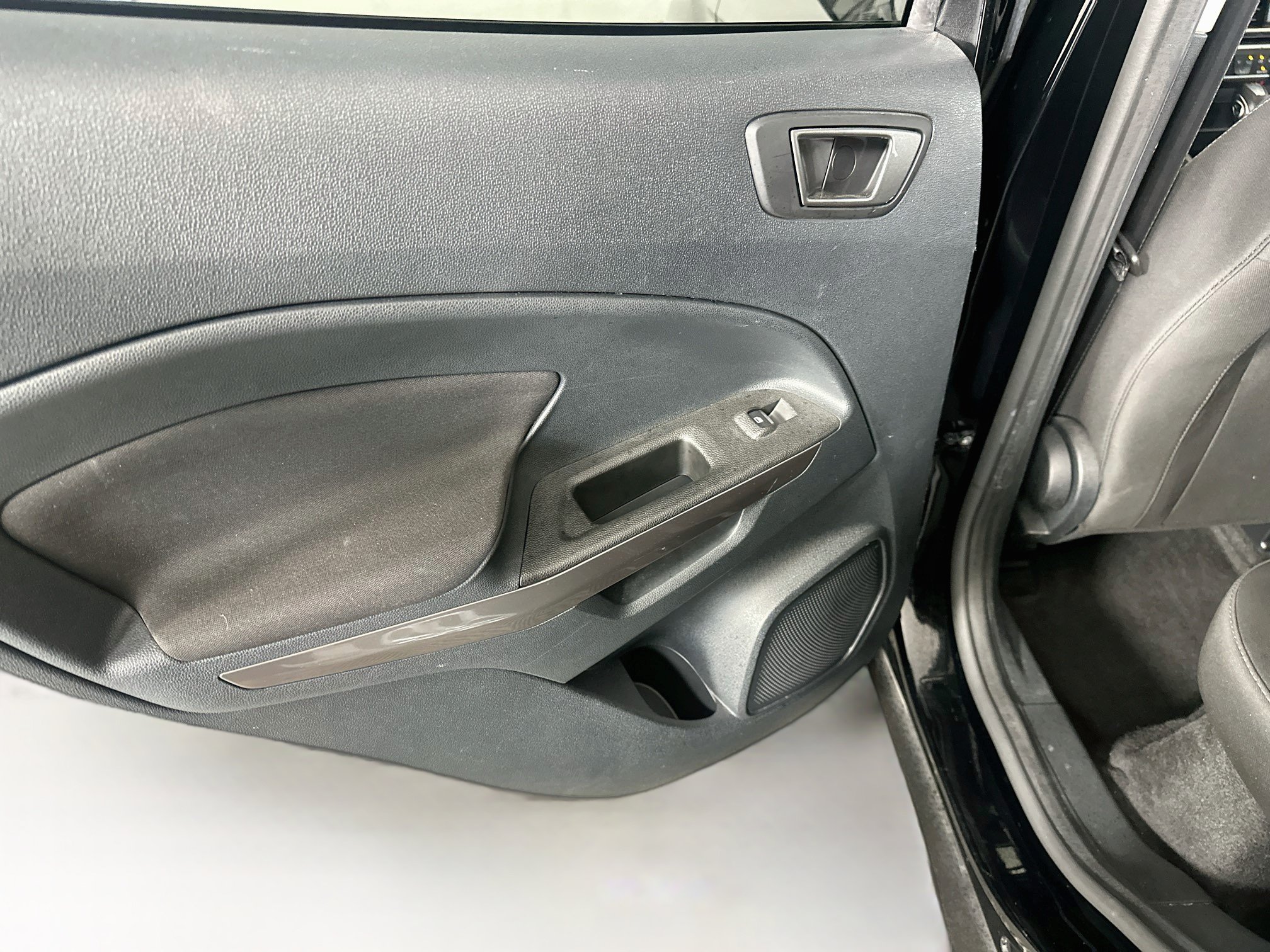 Used 2021 Ford EcoSport SE FWD image 26