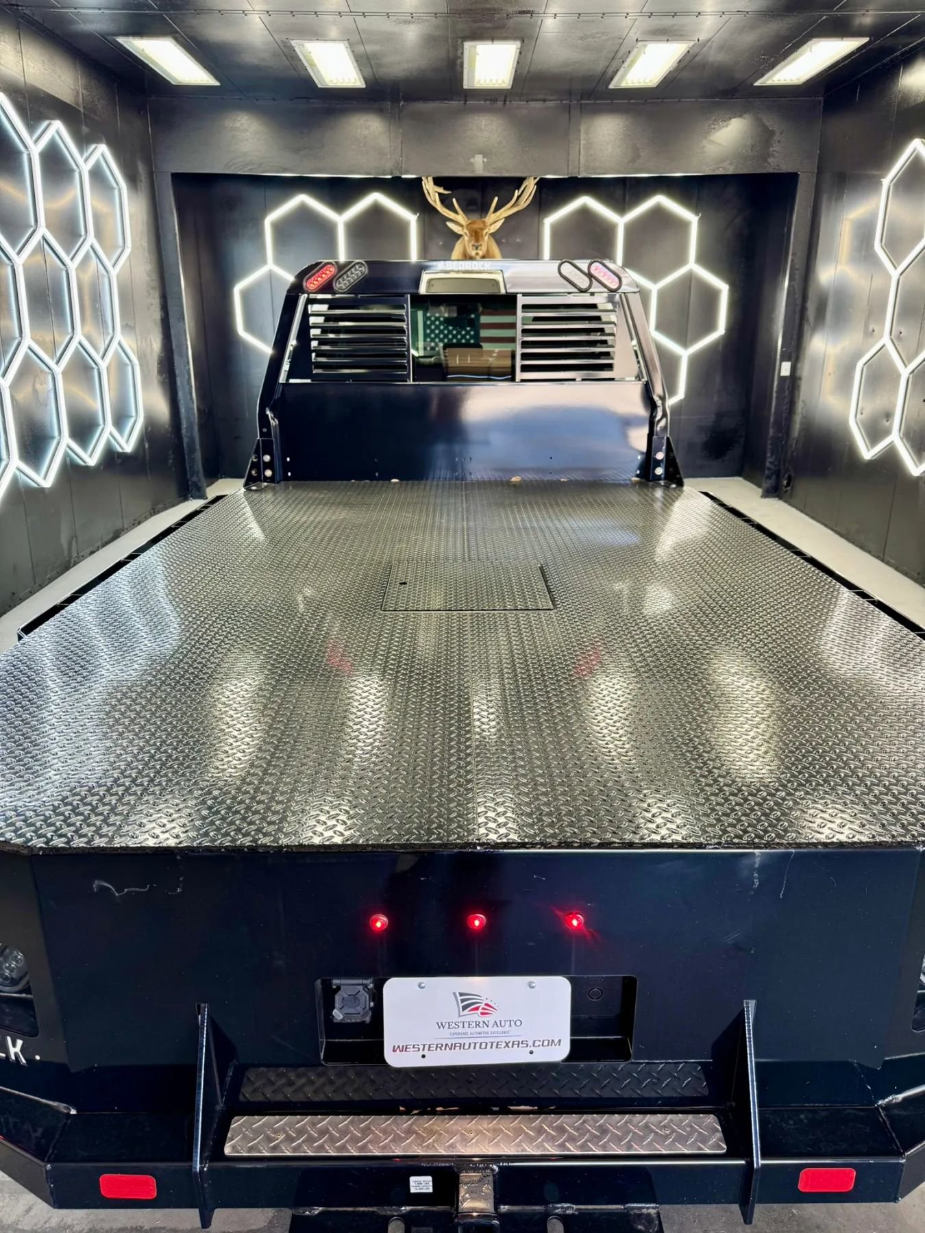 Used 2019 RAM 5500 Tradesman w/ Ambulance Prep Group RWD image 8