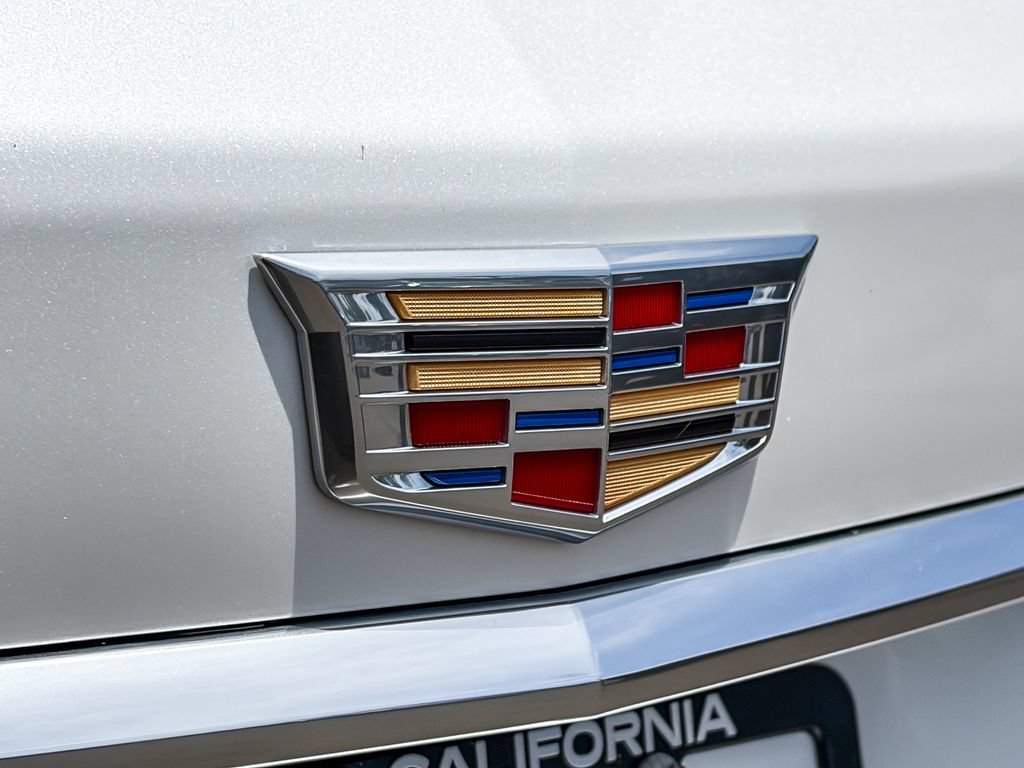 Certified 2023 Cadillac XT5 Luxury w/ LPO, Floor Liner Package FWD image 5
