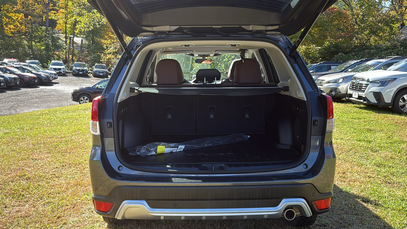 Certified 2023 Subaru Forester Touring AWD/4WD image 26