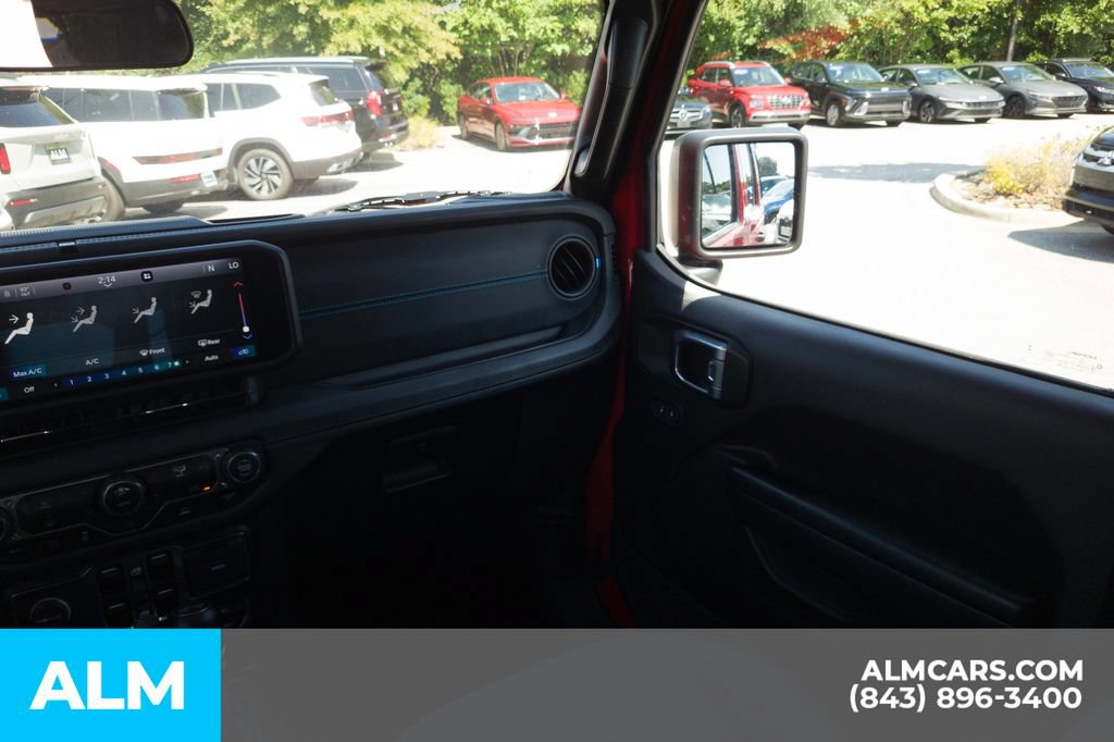 Used 2024 Jeep Wrangler Unlimited Rubicon 4xe AWD/4WD image 18