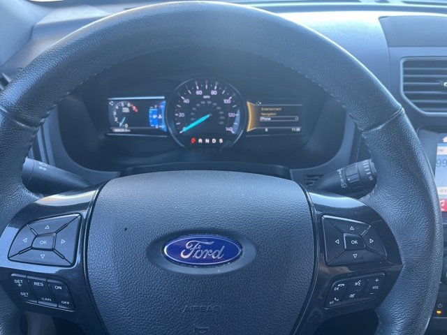 Used 2018 Ford Explorer XLT w/ Equipment Group 202A image 11