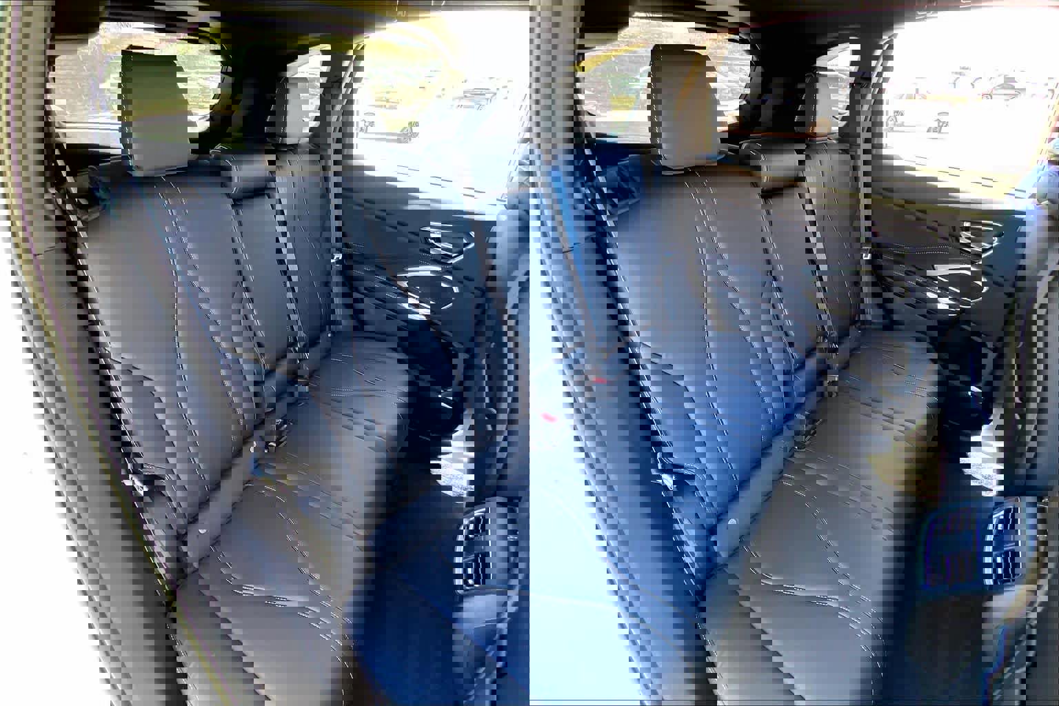 Used 2025 Acura RDX SH-AWD image 19