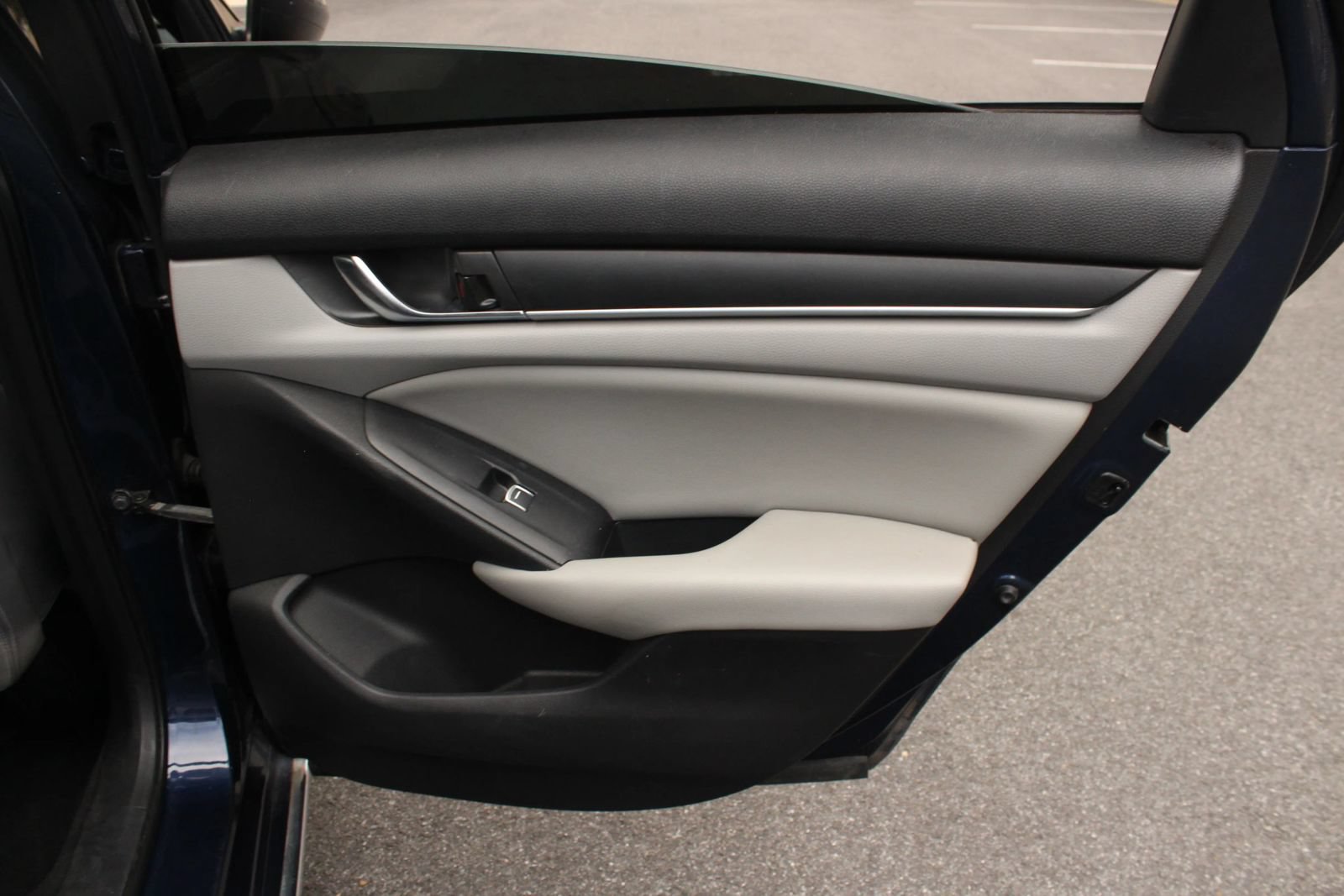 Used 2019 Honda Accord EX image 20