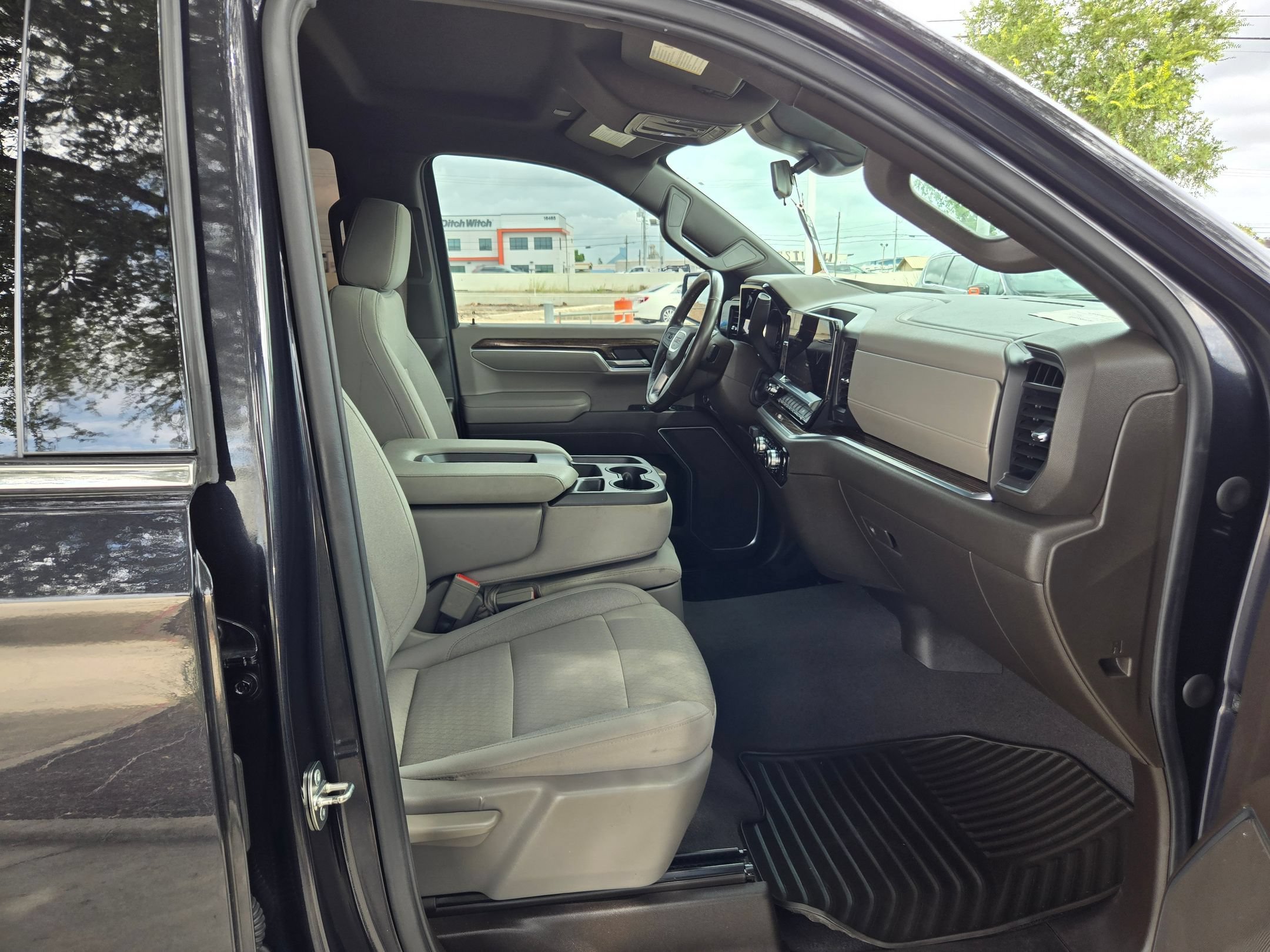 Certified 2023 GMC Sierra 1500 SLE RWD image 33