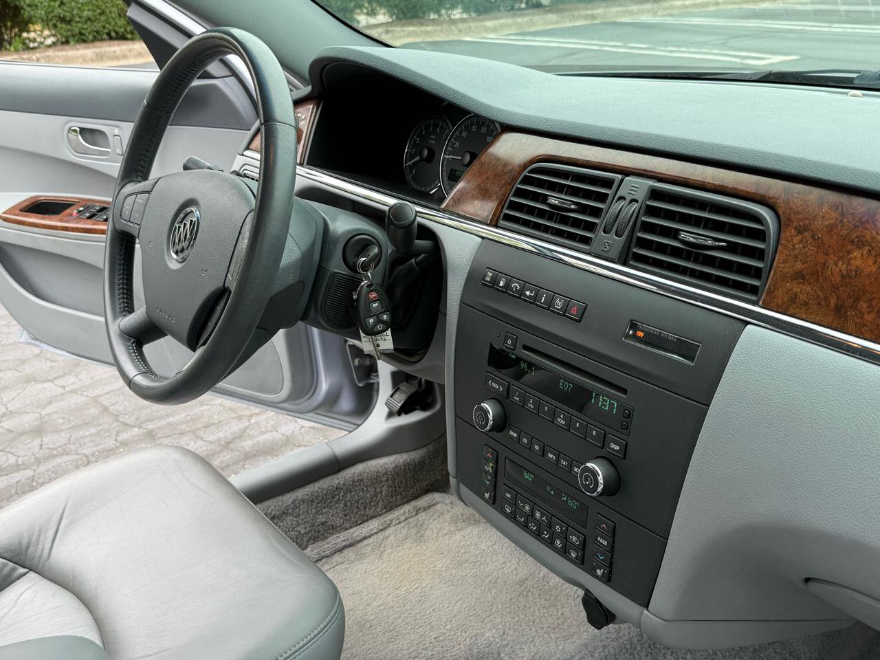 Used 2006 Buick LaCrosse CXL w/ Driver Confidence Package FWD image 13