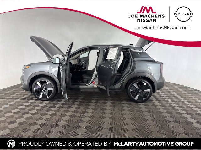 Certified 2025 Nissan Kicks SR w/ Illumination Package image 9