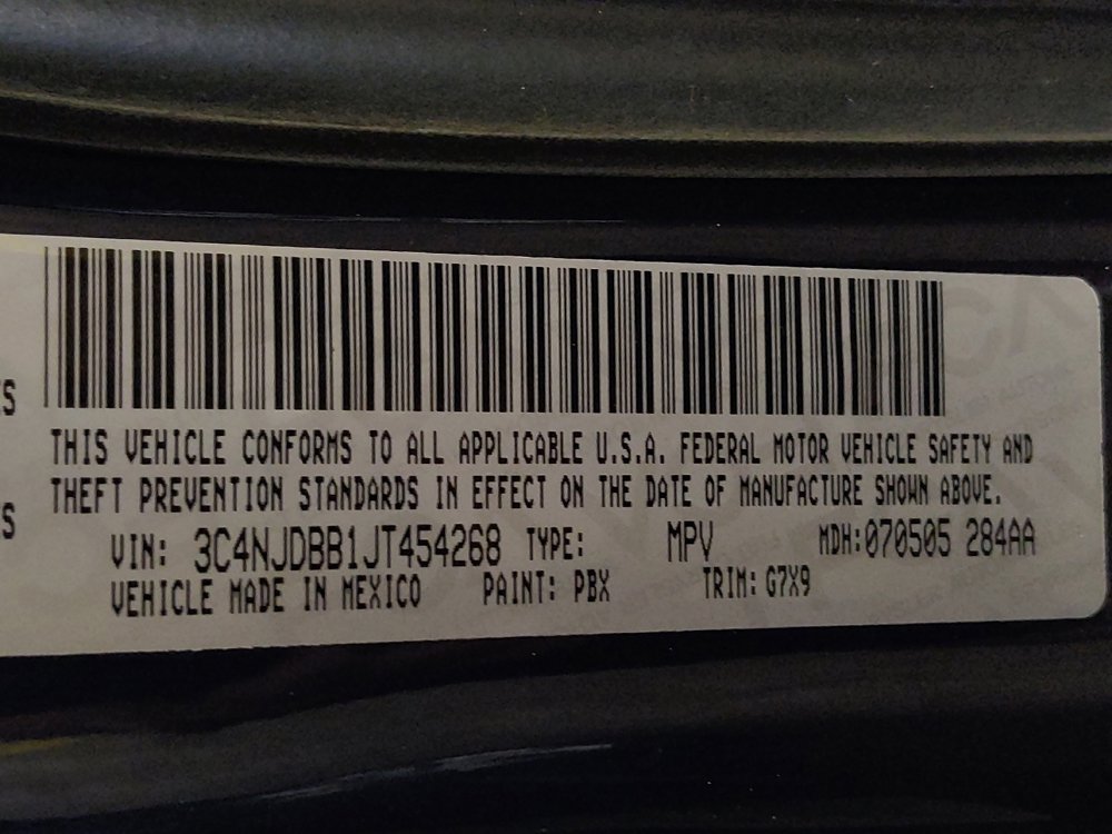 Used 2018 Jeep Compass Latitude w/ Popular Equipment Group image 33