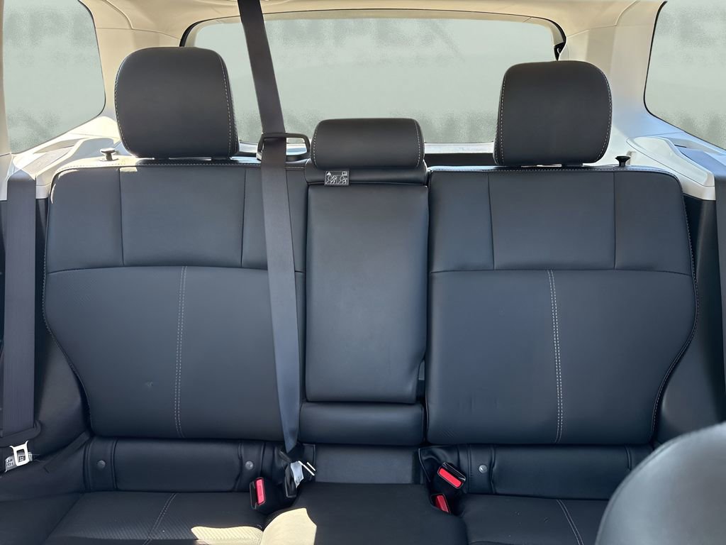 Used 2017 Subaru Forester 2.5i Touring AWD/4WD image 12