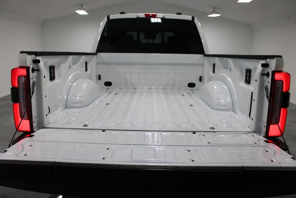 New 2026 Ford F250 Platinum image 22