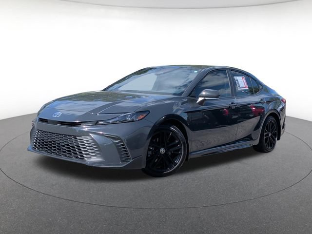 Used 2026 Toyota Camry SE FWD image 1