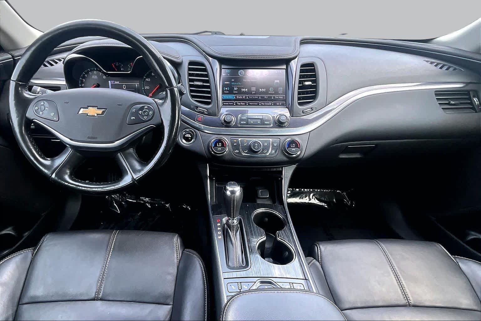 Used 2018 Chevrolet Impala LT w/ LT Leather Package FWD image 15
