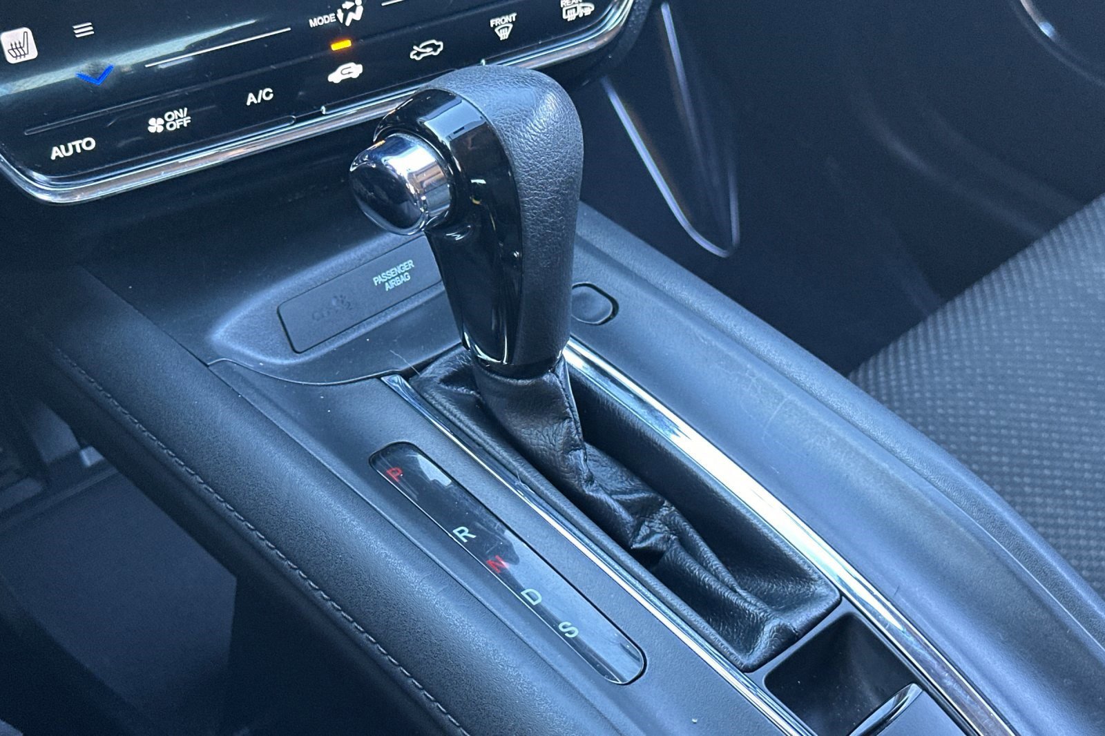 Used 2016 Honda HR-V EX image 18