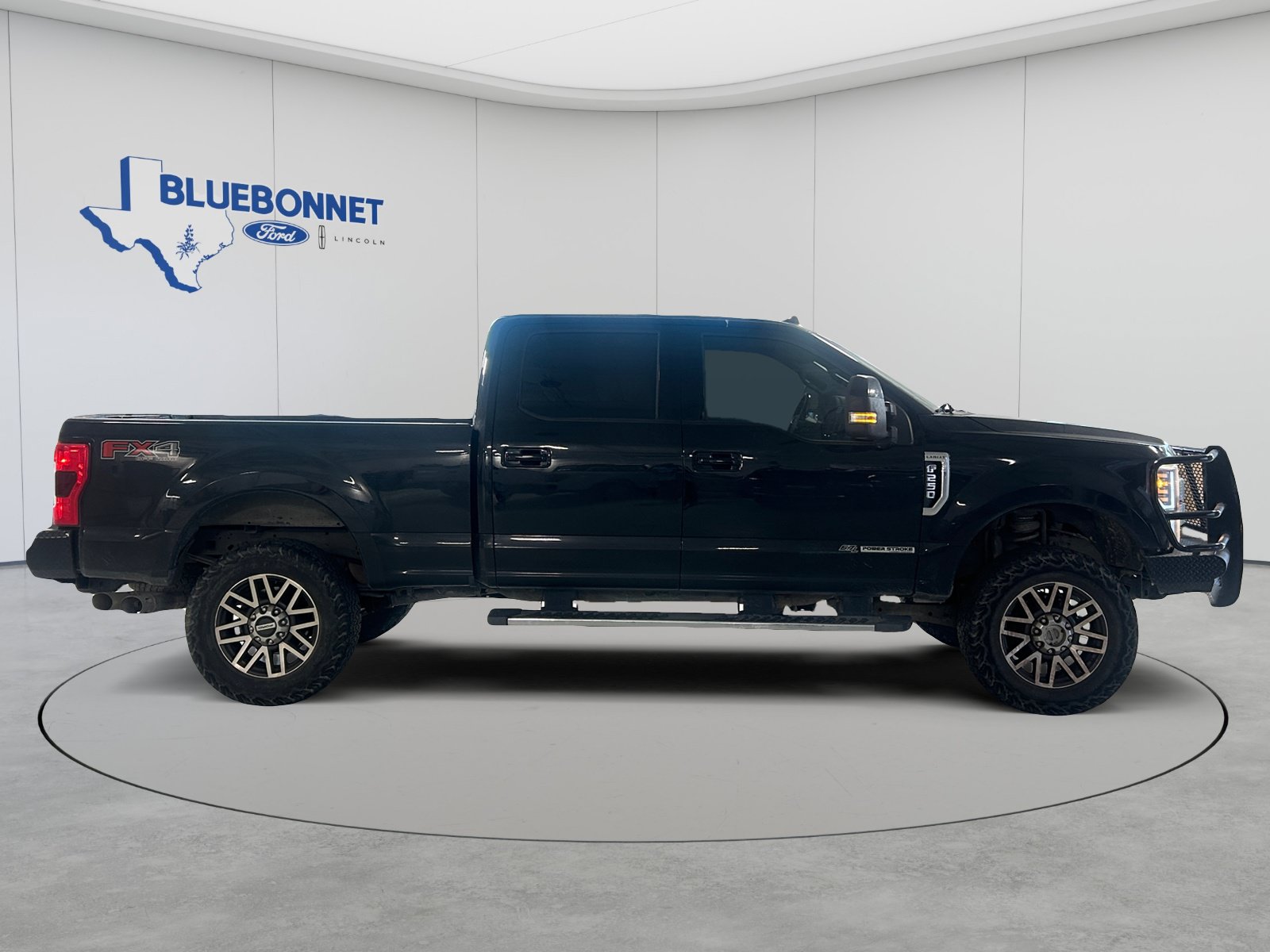 Used 2019 Ford F250 Lariat w/ Lariat Ultimate Package AWD/4WD image 3
