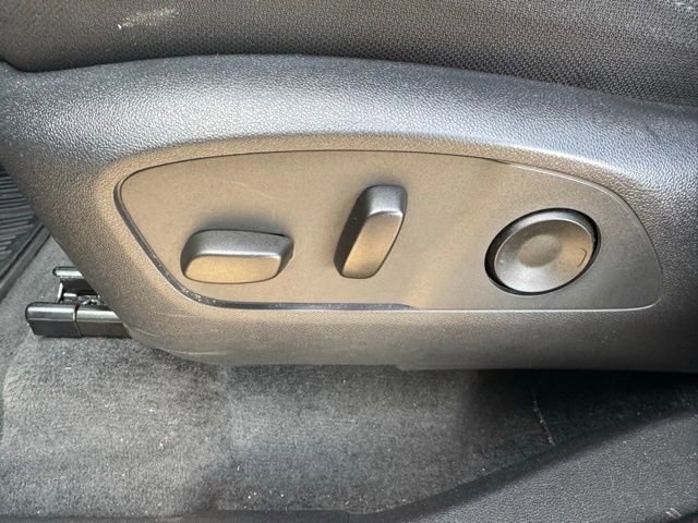 Used 2025 GMC Acadia Elevation FWD image 19