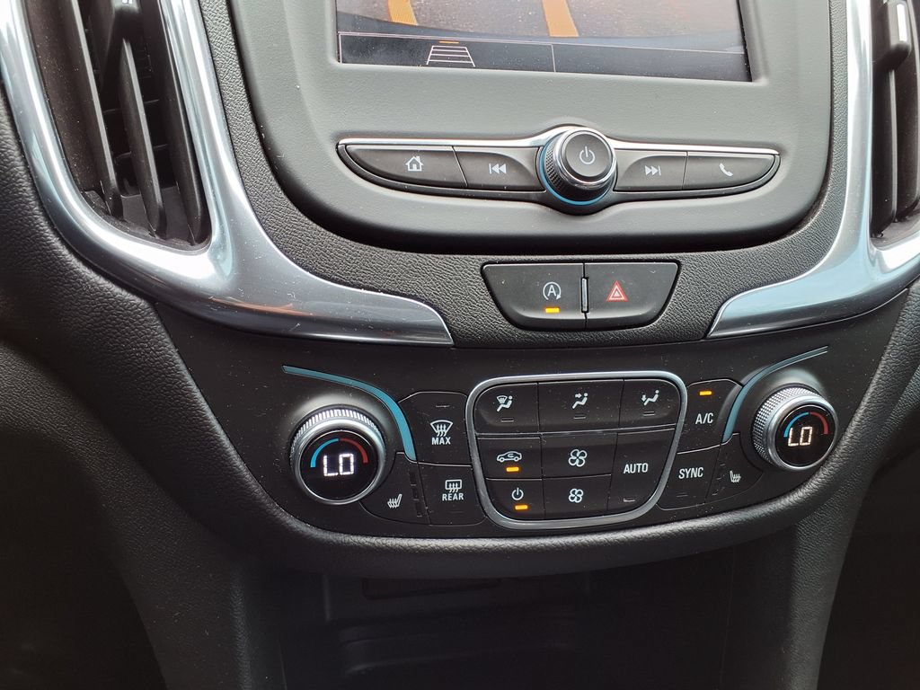 Used 2024 Chevrolet Equinox LT FWD image 28