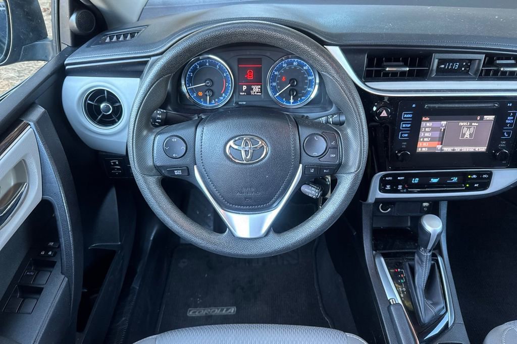 Used 2017 Toyota Corolla LE FWD image 13