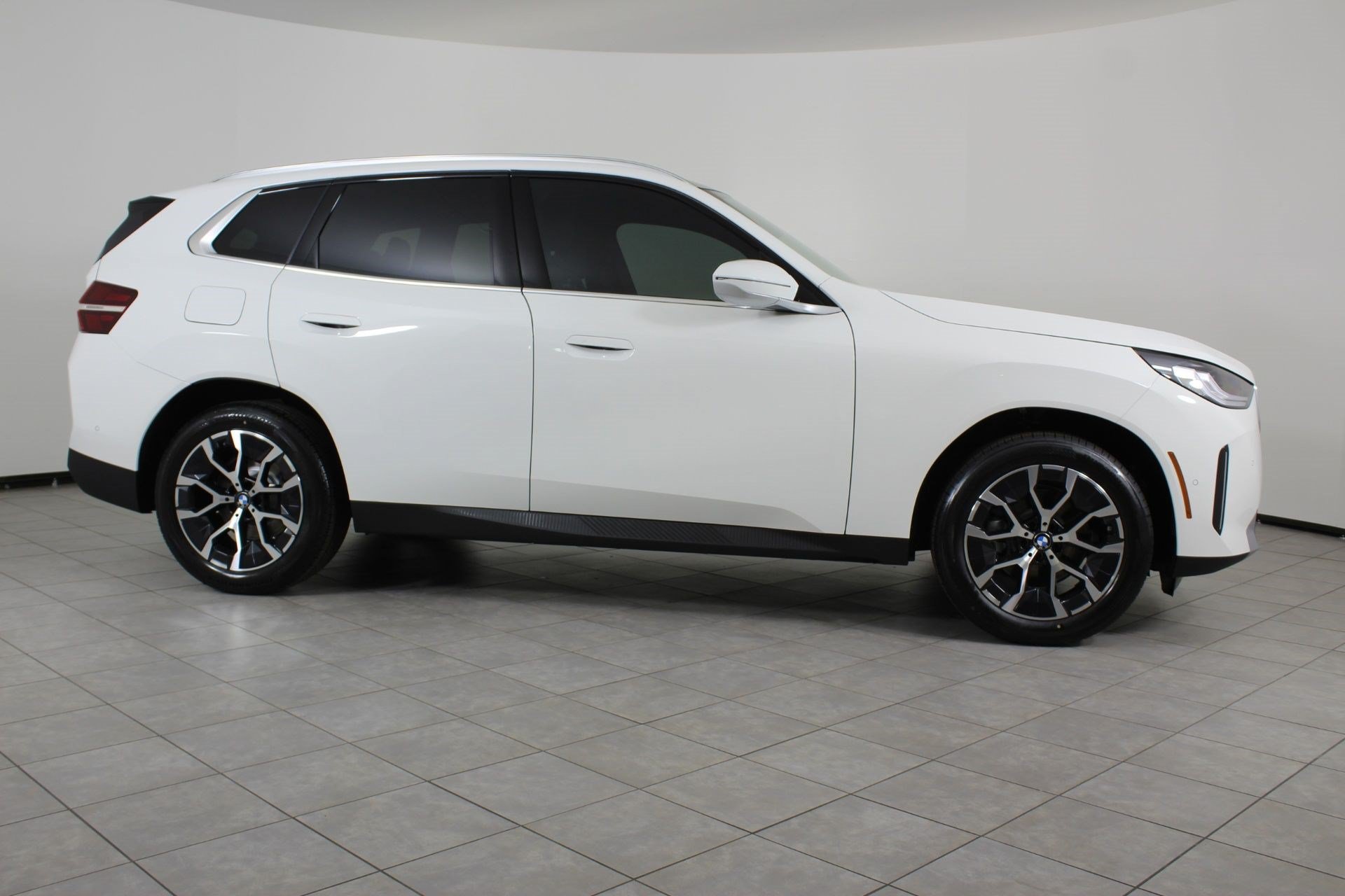 New 2026 BMW X3 xDrive30i w/ Convenience Package AWD/4WD image 8