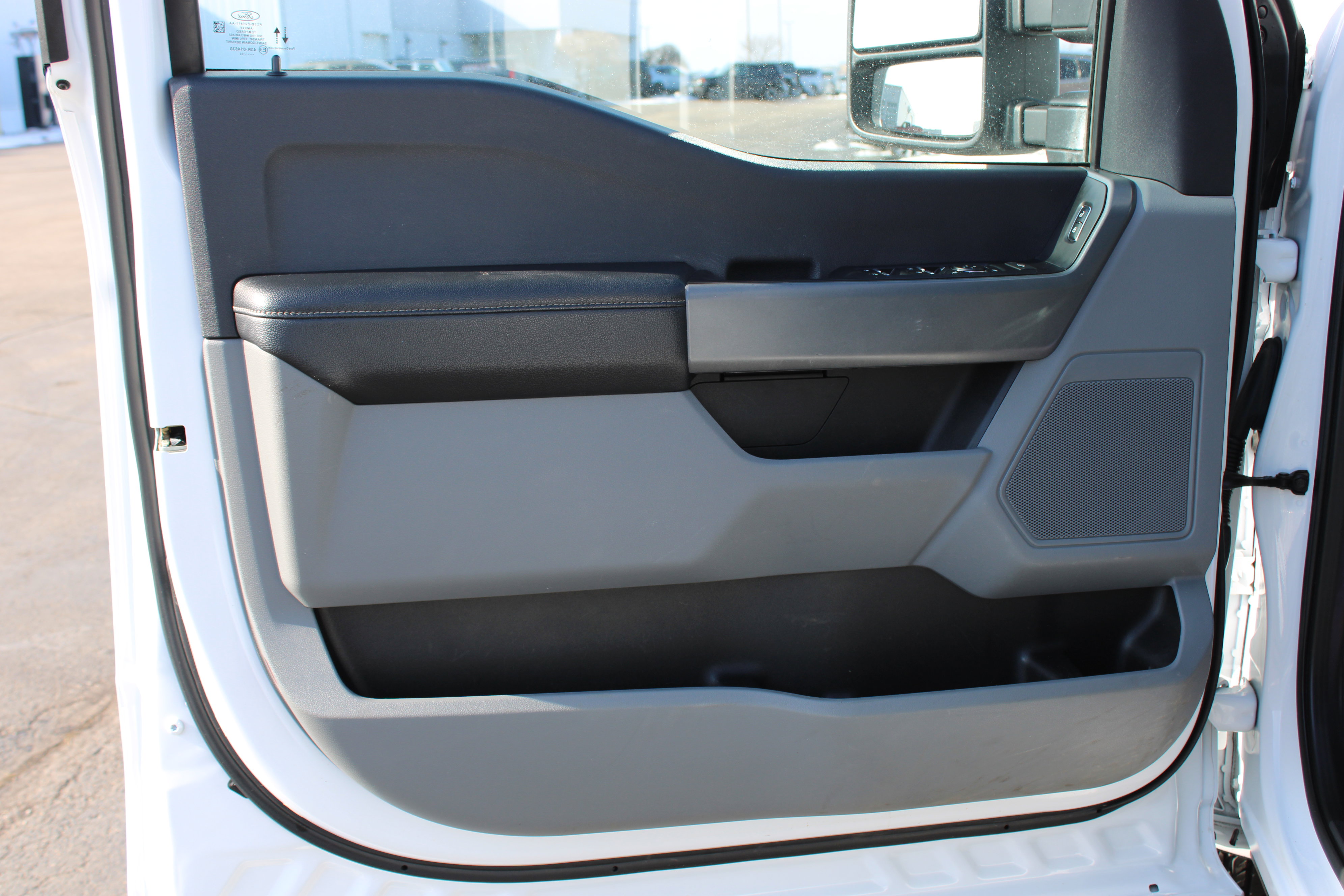 Used 2023 Ford F350 XLT image 18