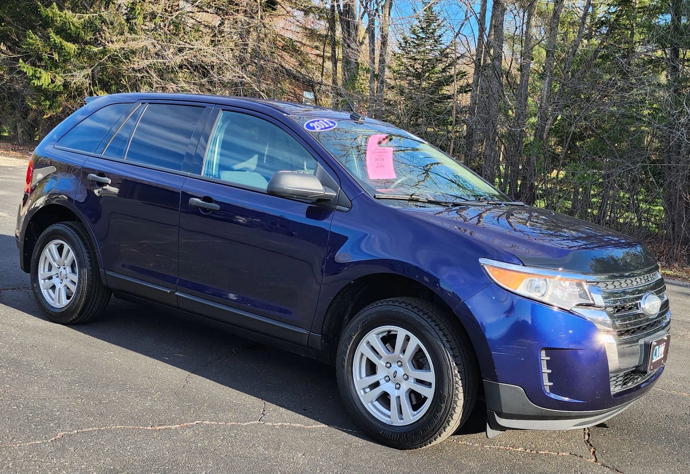 Used 2011 Ford Edge SE FWD image 2