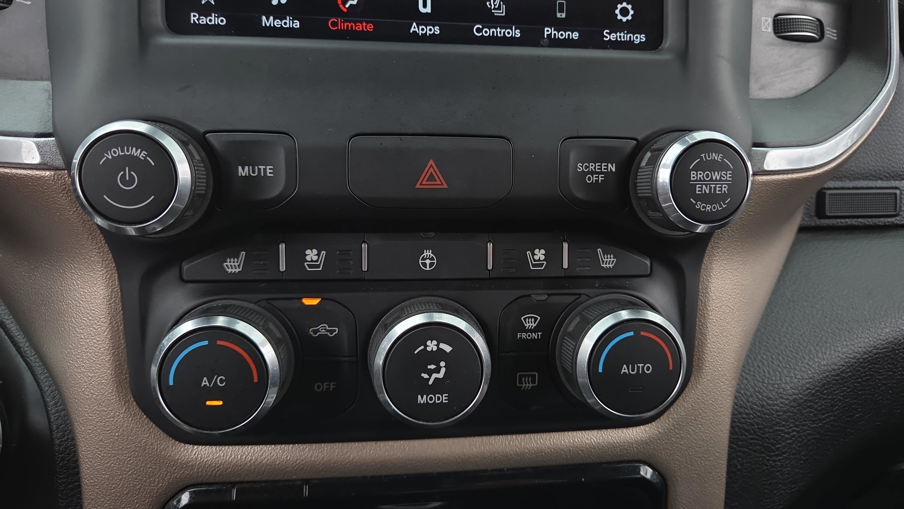 Used 2020 RAM 1500 Laramie AWD/4WD image 30