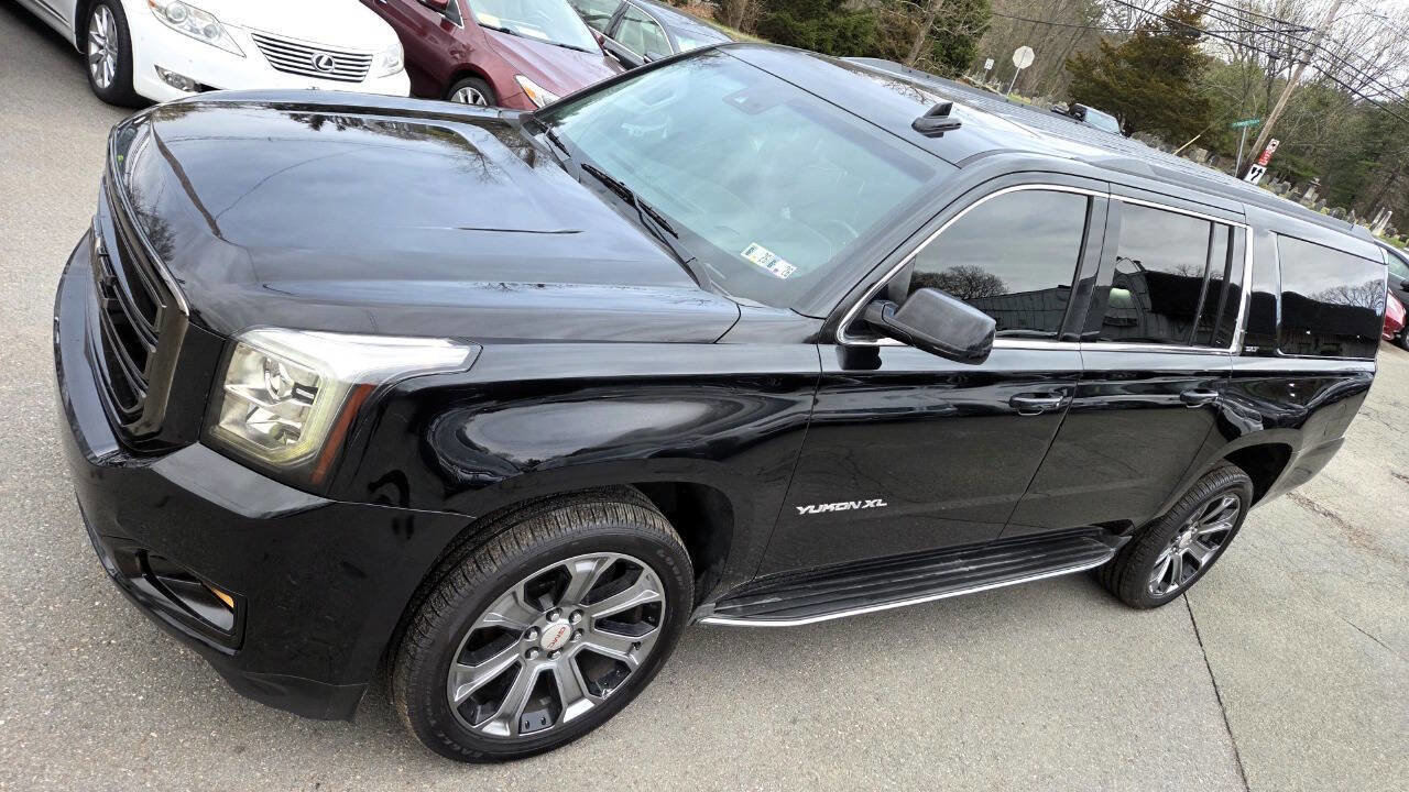 Used 2016 GMC Yukon XL SLT w/ Open Road Package AWD/4WD image 4