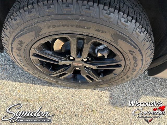 Used 2023 GMC Terrain AT4 w/ Infotainment Package II AWD/4WD image 25