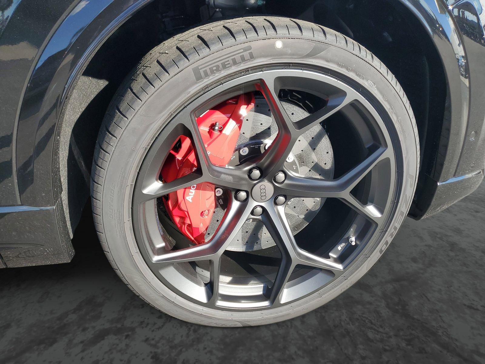 New 2026 Audi RS Q8 performance image 6