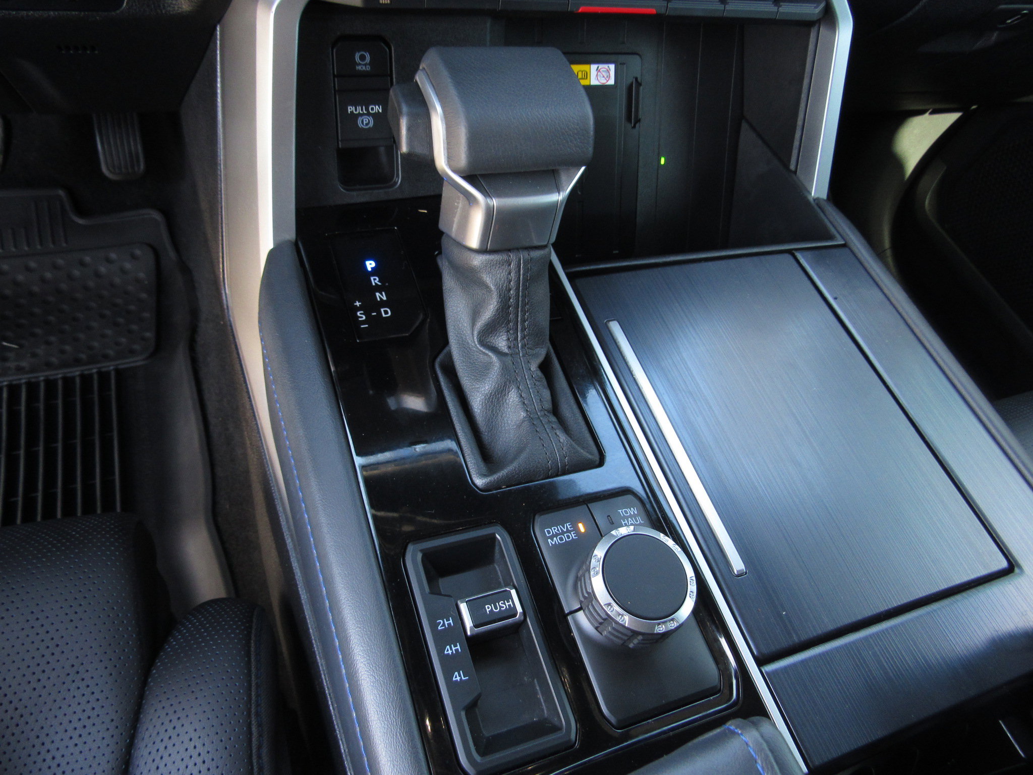 Used 2024 Toyota Sequoia Platinum image 22