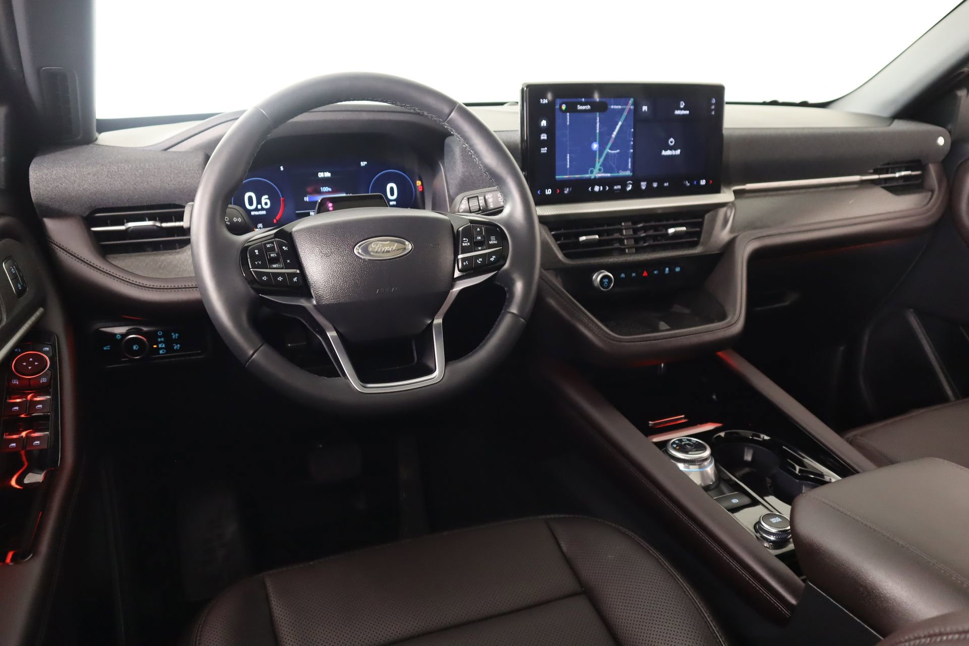 Used 2025 Ford Explorer Platinum w/ Ultimate Package image 2