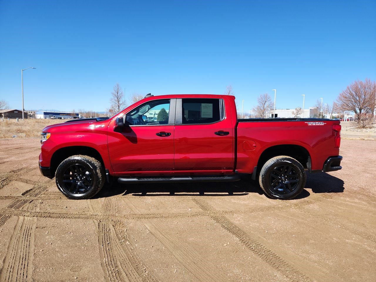 Used 2025 Chevrolet Silverado 1500 LT Trail Boss w/ Convenience Package II image 5