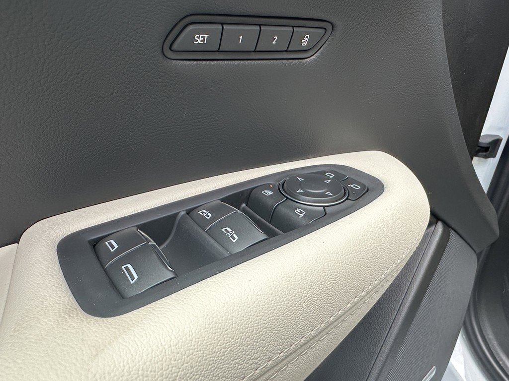 New 2025 Cadillac XT5 Sportv w/ Technology Package AWD/4WD image 18