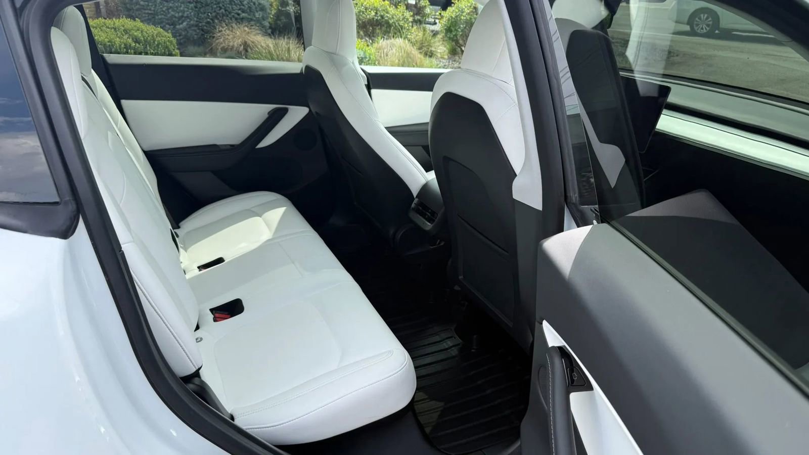 Used 2020 Tesla Model Y Performance AWD/4WD image 15