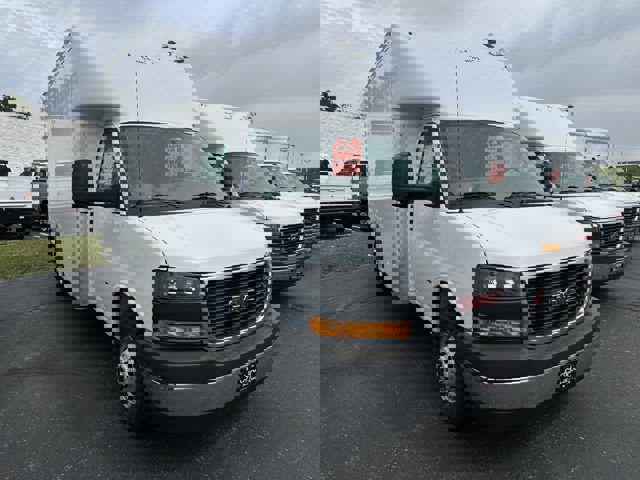 New 2025 GMC Savana 3500 w/ Power Convenience Package