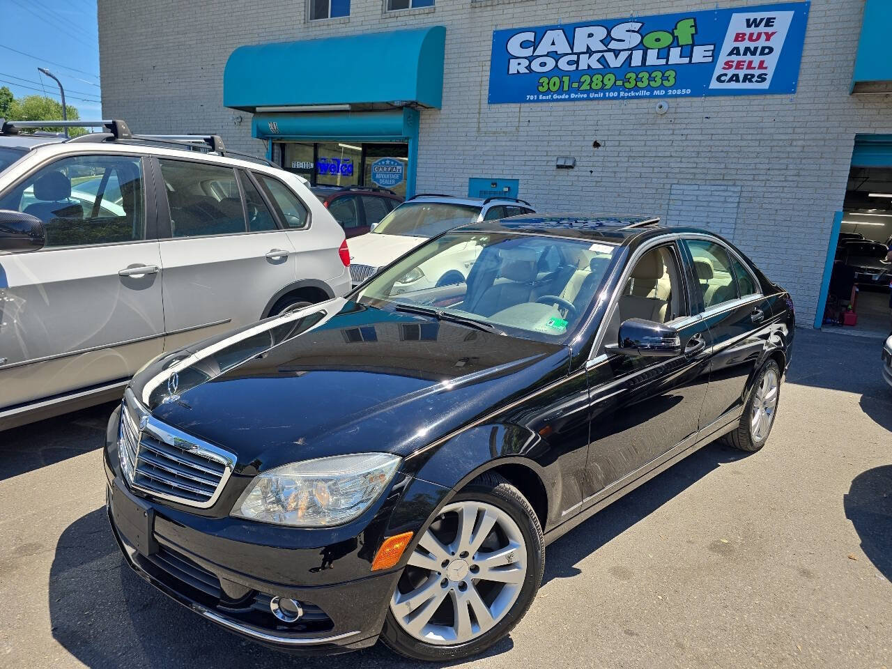 Used 2010 Mercedes-Benz C 300 Sedan image 3