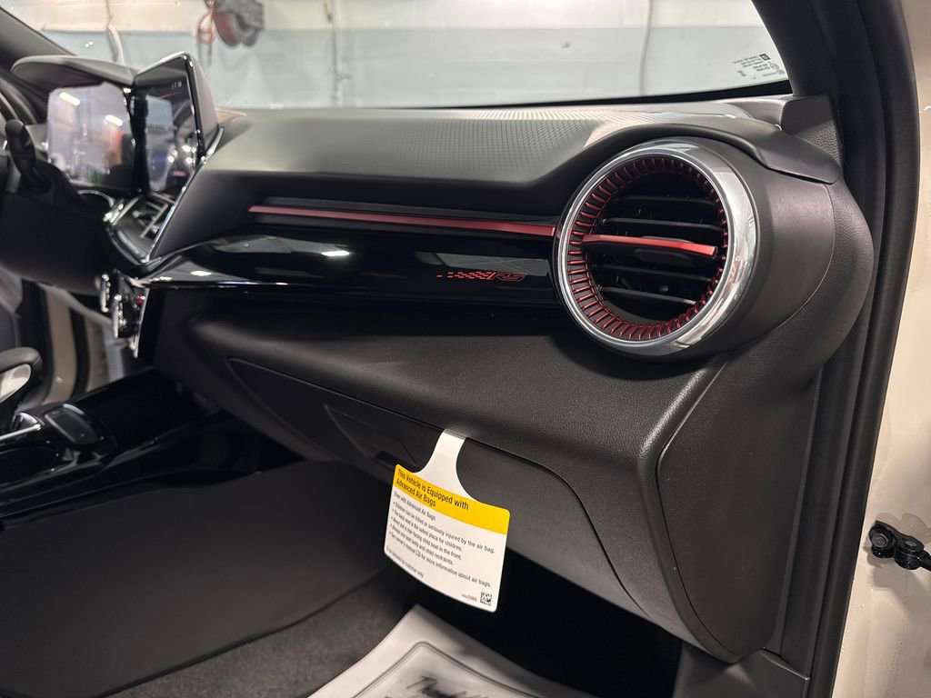 New 2026 Chevrolet Trax RS image 32