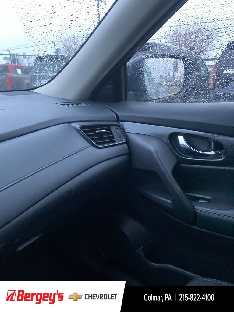 Used 2018 Nissan Rogue S image 35