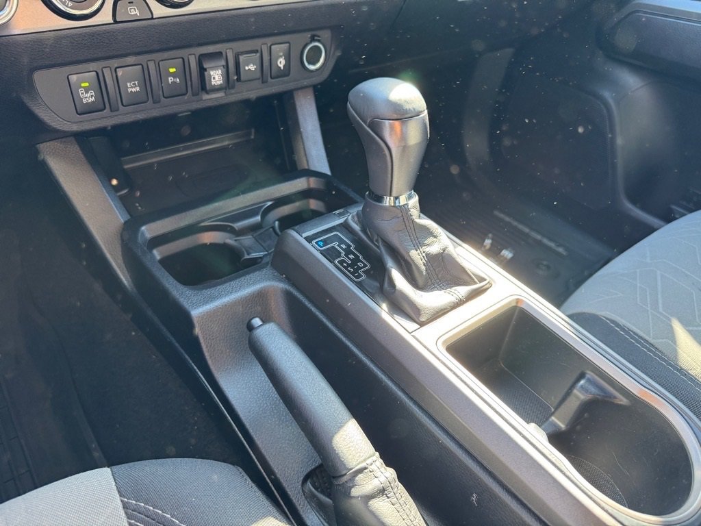 Used 2020 Toyota Tacoma TRD Sport w/ Technology Package image 20