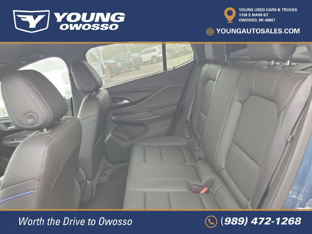Used 2025 Buick Envista Sport Touring w/ Convenience I Package FWD image 32