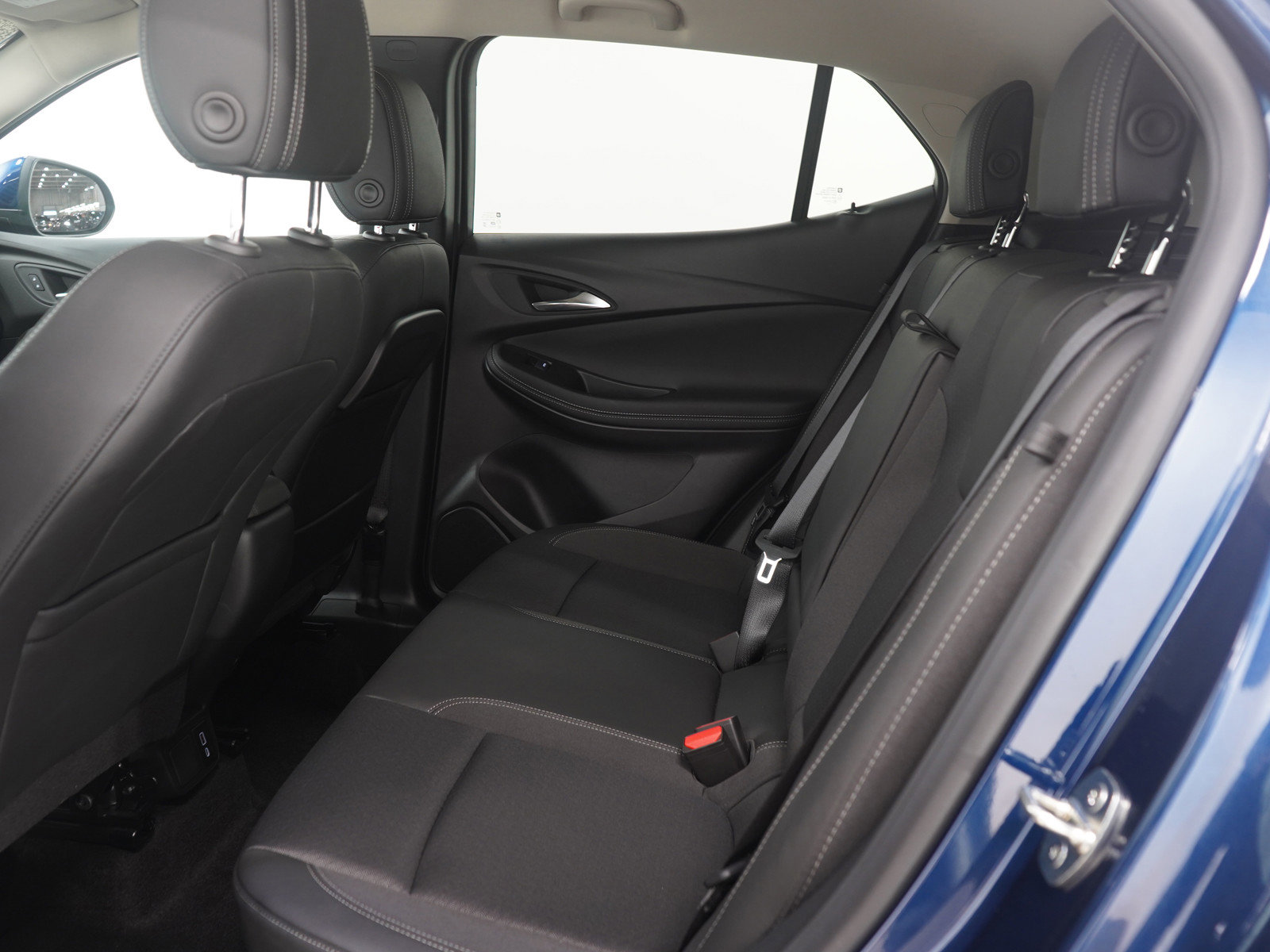 Used 2023 Buick Encore GX Select image 15